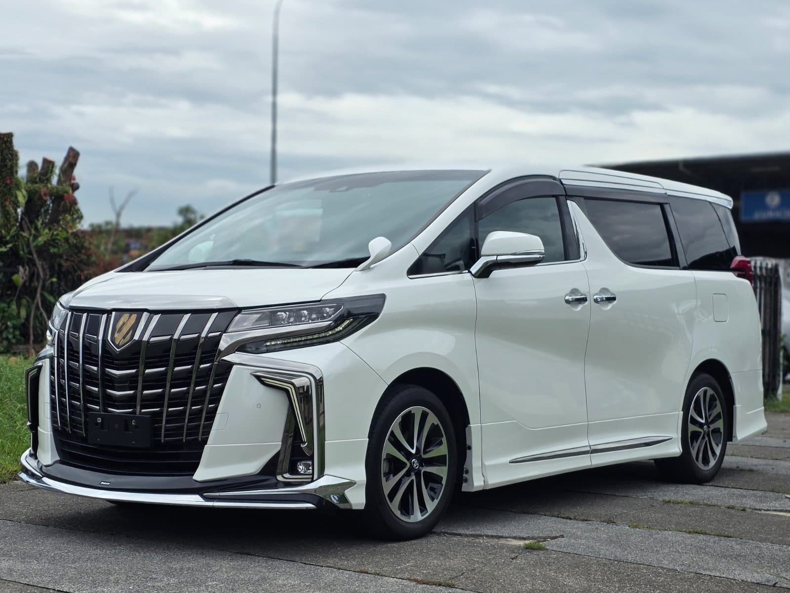 2021 TOYOTA ALPHARD TYPE GOLD